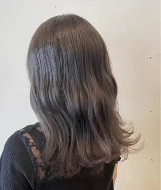 ミディアム 長谷川 華奈子のヘアスタイル