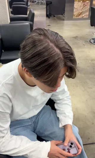 カラー メンズ 栄ハイトーンメンズ yoshiのヘアスタイル