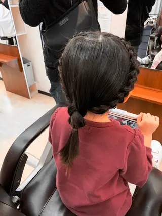 ヘアアレンジ 理美容室モテナ所属・カトリ プージャのヘアスタイル