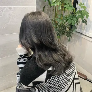 ミディアム はやしだ あおいのヘアスタイル
