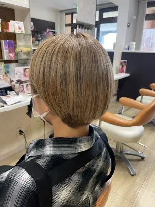 ショート 徳留 もも花のヘアスタイル