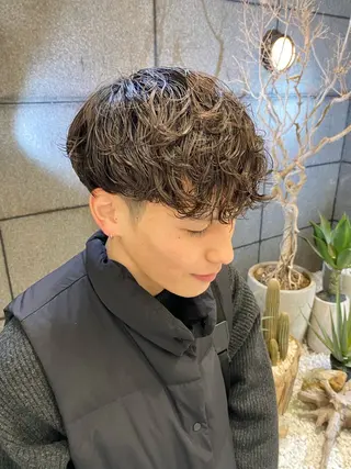 ショート パーマ メンズ 酸スト/フェザー パーマ/三谷海斗のヘアスタイル