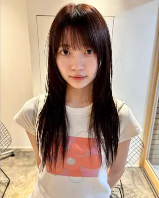 セミロング カラー 透明感カラー🫧 CHIHIROのヘアスタイル