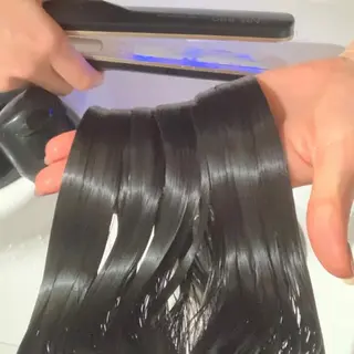 ロング カラー アニメ髪・ウルフ🦇 樋口莉夏のヘアスタイル