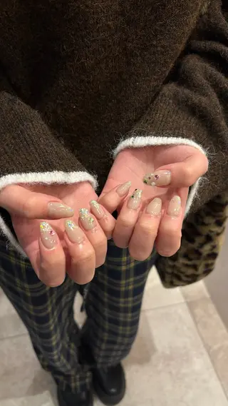 ネイル しおん⭐︎立川 sofaネイリストのネイルデザイン