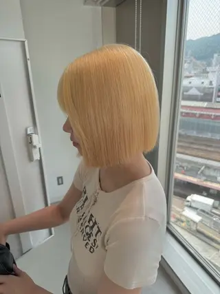 ショート カラー 店長 MANAMI /ブリーチ/骨格ボブのヘアスタイル