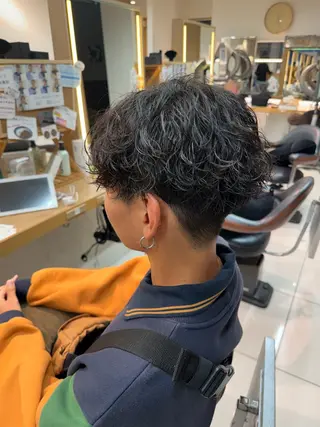 ショート パーマ メンズ パーマ/ハイトーン /吉田眞のヘアスタイル