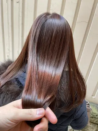 ミディアム antica YOSHIのヘアスタイル