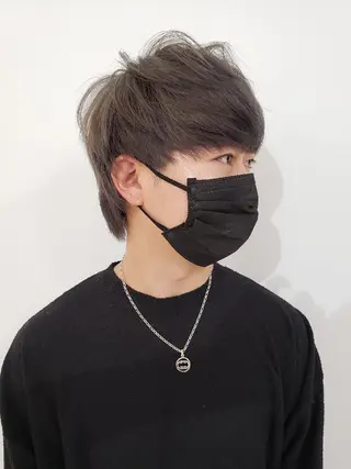 ショート カラー メンズ 成瀬 弘光のヘアスタイル