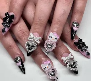 ネイル hello.nail所属・Horie 雪のネイルデザイン