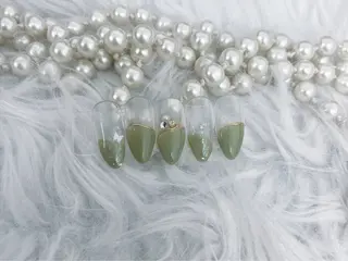 ネイル ネイルサロンAiri 長さ出し·シンプルのネイルデザイン