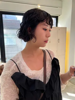 パーマ 艶 ハイトーン✨ユキノのヘアスタイル