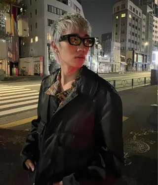 ショート カラー メンズ スパイラルパーマ 🌐hina⭐️のヘアスタイル