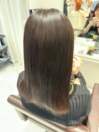 カラー 久野 結生のヘアスタイル