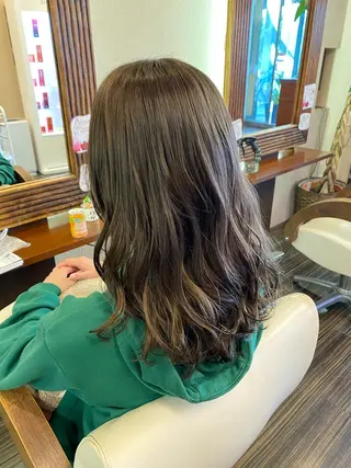 セミロング カラー ヘアアレンジ 加藤 瑠美のヘアスタイル