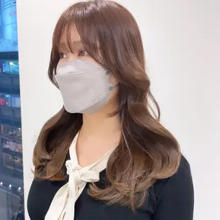 ロング カラー 韓国レイヤーカット/ ダブルカラーのヘアスタイル