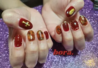 マツエク・マツパ ネイル 💜bora .のネイルデザイン