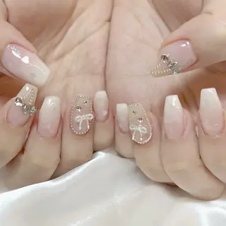 ネイル fein. miku🎀🍼のネイルデザイン