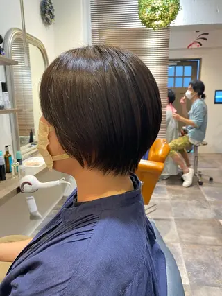 ショート et Douce所属・艶髪／髪質改善／ カワモトヒロトのヘアスタイル