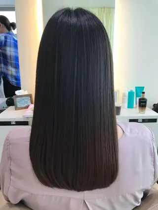 ロング 清藤 綾のヘアスタイル