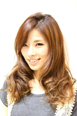 ロング カラー テラモト カズヨシのヘアスタイル