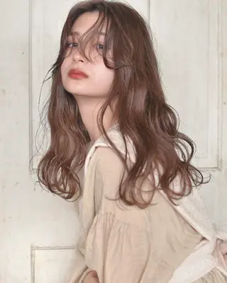 セミロング ヘアアレンジ カラー 南堀江 möwen ( メーヴェ )所属・mowen RUIのヘアスタイル