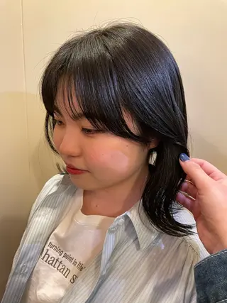 ミディアム カラー sand yokohama所属・ほの/ボブ/透明感カ ラー/レイヤーカットのヘアスタイル