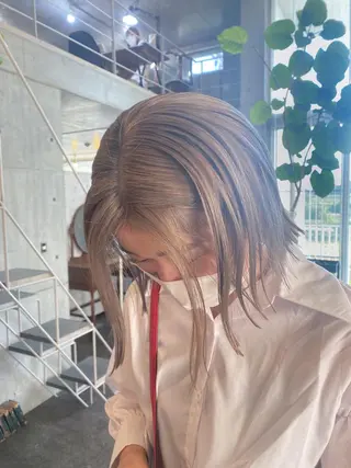 ショート カラー パーマ ヘアアレンジ メンズ キッズ ネイル マツエク・マツパ アイブロウ モリモト サナのヘアスタイル