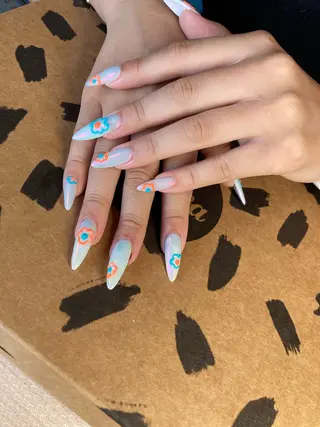 ネイル nail  salon Kojima所属・古島 里彩のネイルデザイン