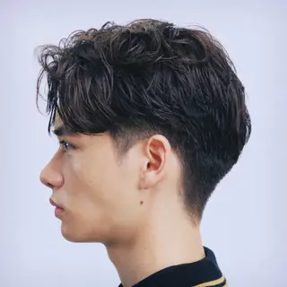 ショート momo 岡崎のヘアスタイル