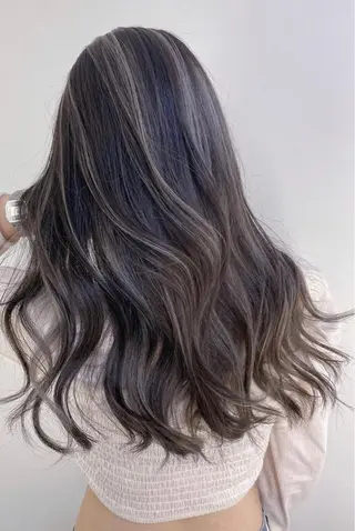 ミディアム カラー Euphoria 店長　石橋のヘアスタイル