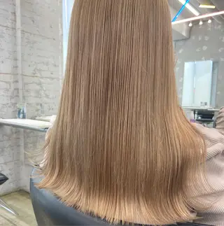 ミディアム カラー ☘️ブリーチ/ハイト ーン/レイヤー/のヘアスタイル