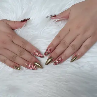 ネイル Nailsalon Lightsのネイルデザイン