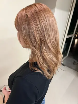 セミロング カラー kento レイヤーカットのヘアスタイル