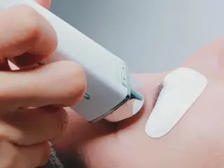 マツエク・マツパ 梅田ハイトーン チダ ヒナノのヘアスタイル