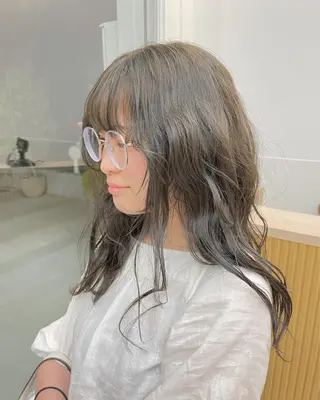 カラー 纐纈 大和のヘアスタイル