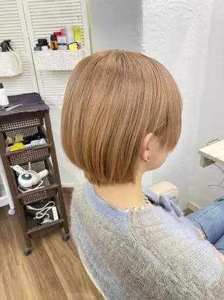 ショート カラー GLOSS 心斎橋 山上のヘアスタイル