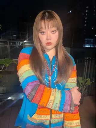 ロング 夏季 デザインカラー /ブリーチカラーのヘアスタイル