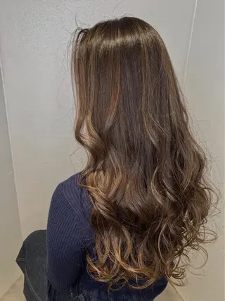 ロング カラー Lee大阪店所属・店長 濱口 花菜 美髪整形のヘアスタイル