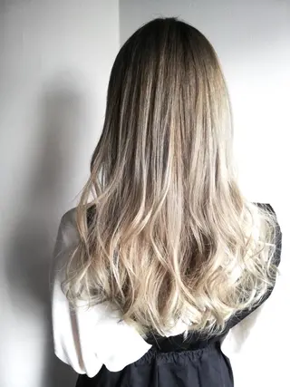 セミロング カラー OFF YUYAのヘアスタイル