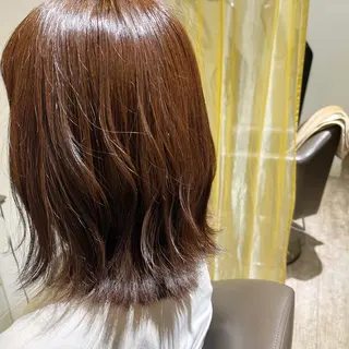 ミディアム 西垣 佳苗のヘアスタイル