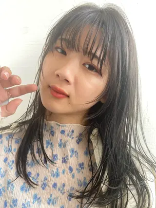 セミロング maika /layer cutのヘアスタイル