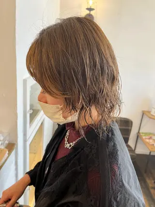 ミディアム パーマ 伊藤ゆかり/髪質改善 /透明感カラーのヘアスタイル