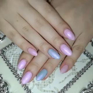 ネイル エステとネイル ローズコンフォートのネイルデザイン