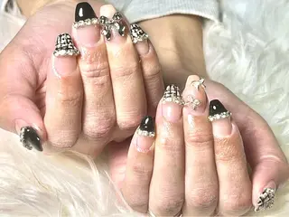 ネイル hohomi .のネイルデザイン