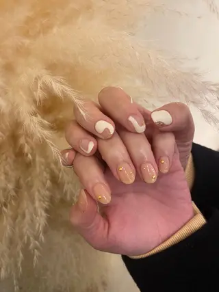 ネイル ネイル&アイ QUEEN&CRIMSON所属・眉WAX/ピーリング ホワイトニングの眉毛・アイブロウイメージ