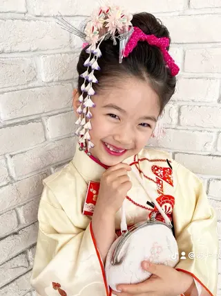 キッズ 白髪ぼかしハイライト 着付けヘアアレンジのその他イメージ