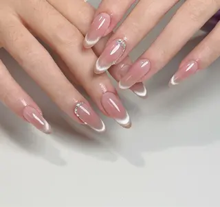 ネイル Elin Maggieのネイルデザイン