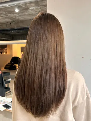 ロング カラー 玉置 七海のヘアスタイル