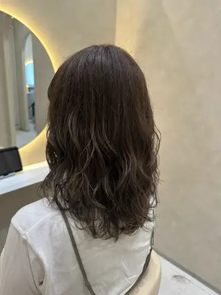 ミディアム 松浦 永里のヘアスタイル
